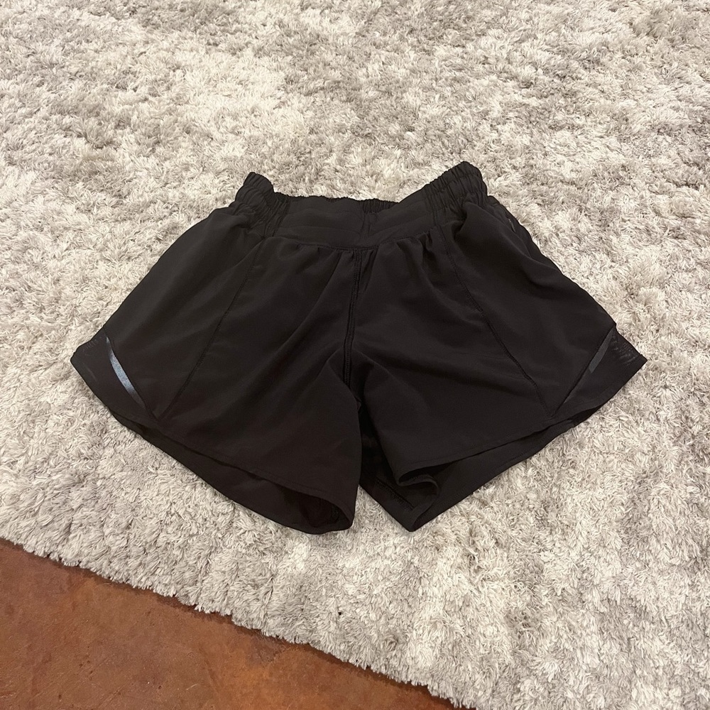 Lululemon shorts 4”